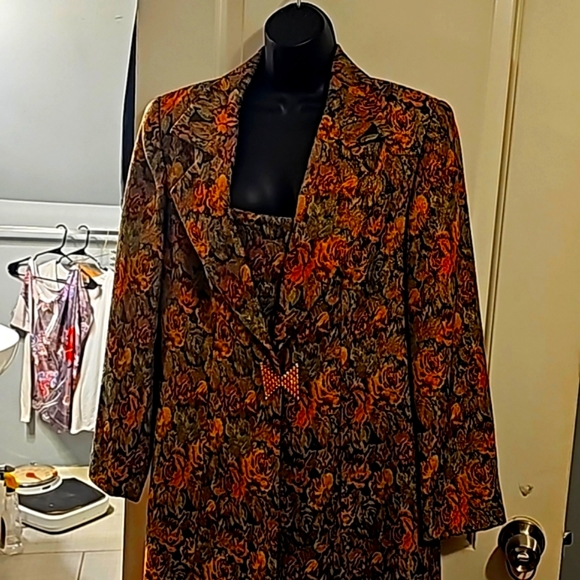 Designer Long Coat w/Matching Skirt by K.B., Sz 10, Sparkly Rose/Brown Floral - Picture 9 of 13